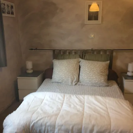 Les Fleurs Bleues 3*