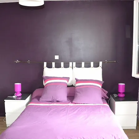 Les Fleurs Bleues 3*