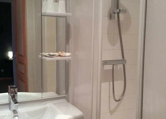 Hotell Les Fleurs Bleues 3*