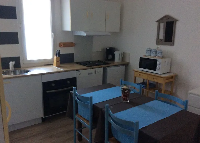 Hotell Les Fleurs Bleues 3*