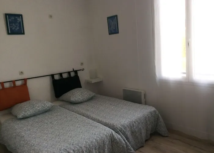 Hotell Les Fleurs Bleues