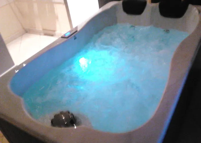 Les Fleurs Bleues Hotell 3*