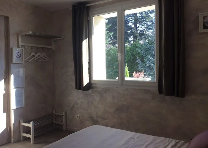 Hotell Les Fleurs Bleues 3*